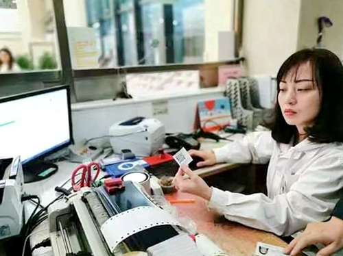 自贡启用电子健康卡 扫码就医告别“一院一卡”