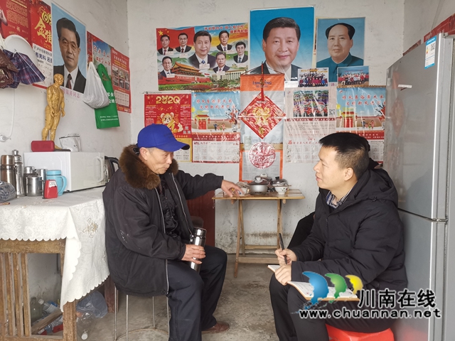 泸县潮河镇:驻村帮扶得民心,群众为第一书记送锦旗(图2) 泸县潮河镇:驻村帮扶得民心,群众为第一书记送锦旗(图2)
