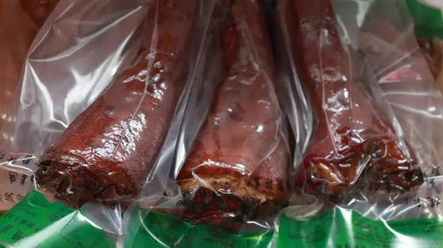 年味浓，腊肉俏！古蔺丫杈猪腊肉熏制忙……(图7)