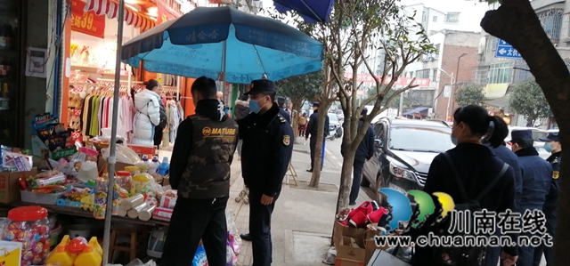 泸县城市管理行政执法大队：多措并举，开展场镇市容秩序整治行动(图3)