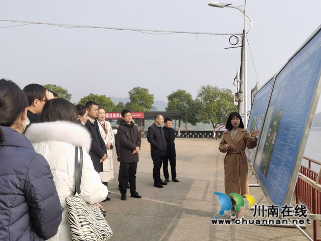 泸州市委组织部中青班到泸县立石镇调研“东翼”发展规划