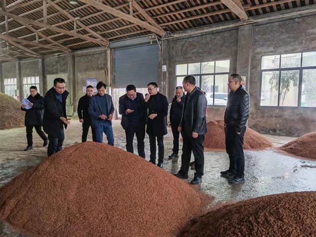 泸州市市场监管局开展春节前走访慰问暨安全大检查活动