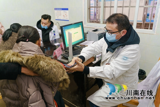 九三学社泸州市委：爱心义诊，助力乡村振兴