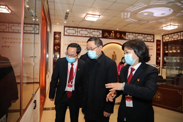 西南医大中医院院长刘建一行到合江分院调研指导(图6)