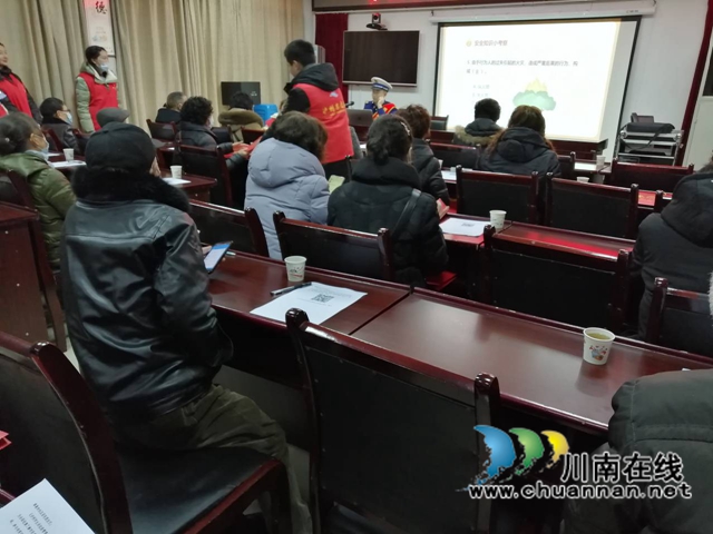龙马潭区小市街道杜家街社区开展垃圾分类主题宣传活动(图2)