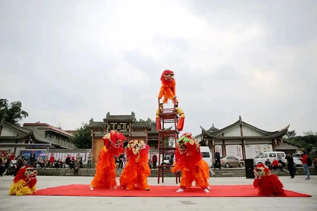 年味泸州丨祥龙腾飞、瑞狮欢跃……舞出“非遗”魅力祥龙腾飞、瑞狮欢跃……舞出“非遗”魅力(图8)