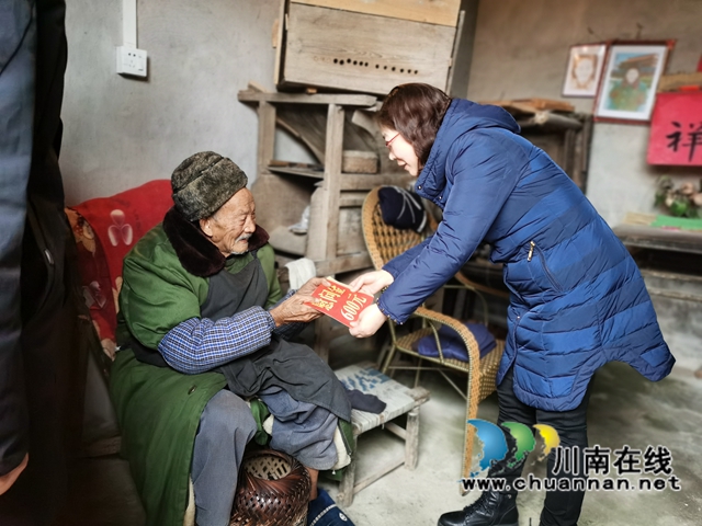罗晓玲到泸县立石镇开展春节慰问活动