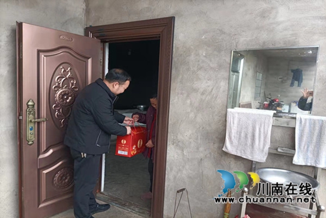合江县司法局开展春节前走访慰问贫困户活动