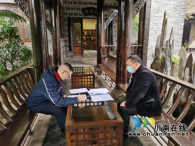 龙马潭区小市街道下大街社区：联合开展文物古建筑消防安全检查