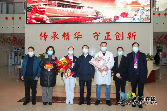 情系人才，暖心关怀！合江县领导春节前慰问合江县中医医院优秀人才