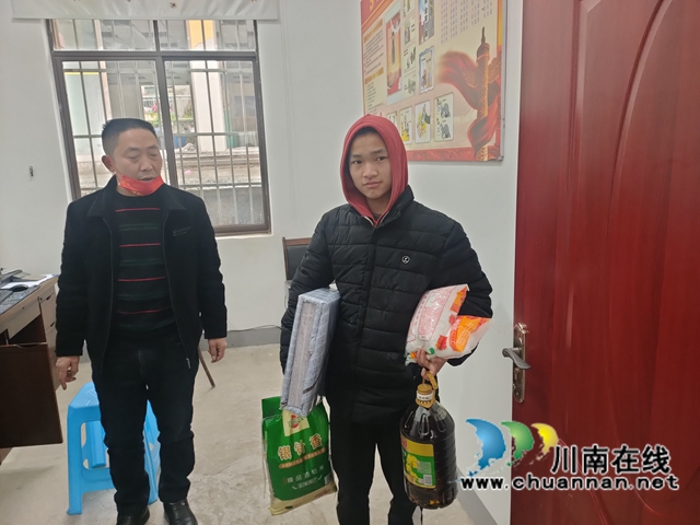 古蔺县委统战部（民宗局）开展2022年春节困难少数民族慰问活动(图6)