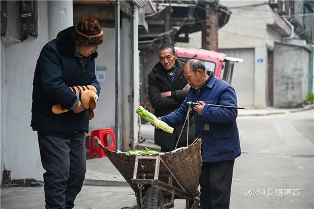烟火气“撩人”,内江这条清代老街太有味道(图8) nEO_IMG_8.jpg