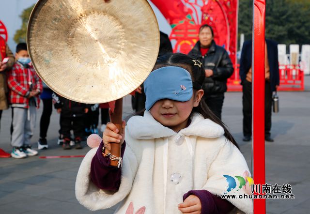 纳溪:穿汉服玩游戏,欢欢喜喜“闹元宵”(图3) 纳溪:穿汉服玩游戏,欢欢喜喜“闹元宵”(图3)