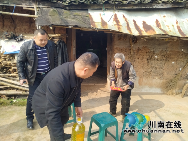 泸县建筑业协会开展“春节慰问退役军人送温暖”活动(图6)