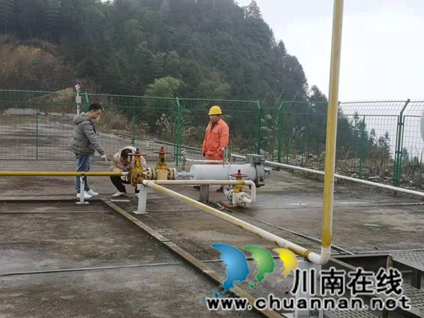 叙永县市场监管局为企业复工复产特种设备安全运行护航