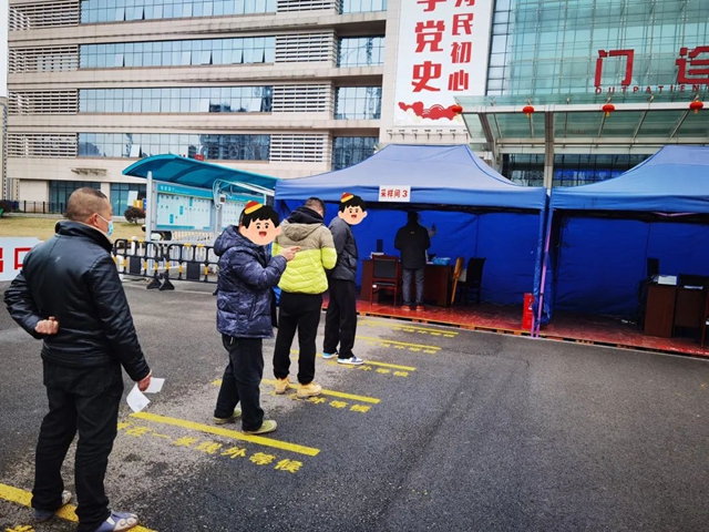 泸州：疫情下他们的身影成为最美的风景线！