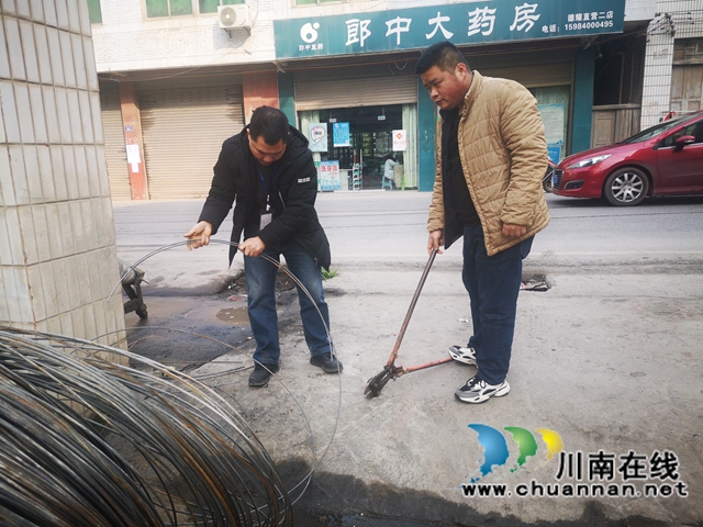 古蔺县市场监管局开展工业产品质量监督抽查(图2) 古蔺县市场监管局开展工业产品质量监督抽查(图2)