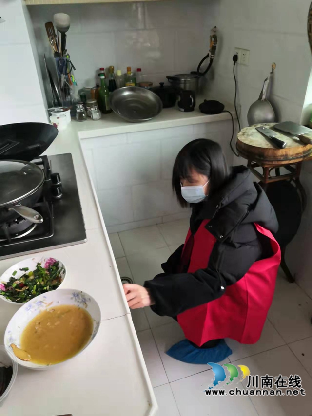 龙马潭区红星街道龙桥子社区开展燃气安全专项排查行动(图2)