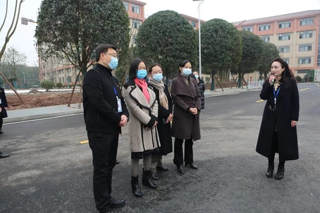 泸州市领导徐利、罗素平调研全市教育体育工作