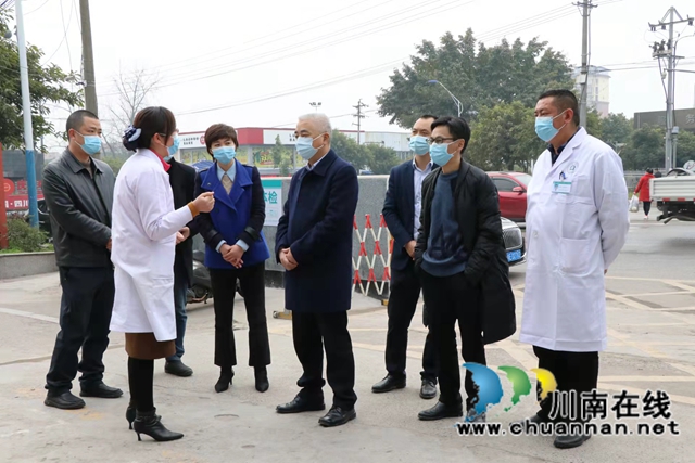 黄月桂调研指导龙马潭区鱼塘街道工作(图3)
