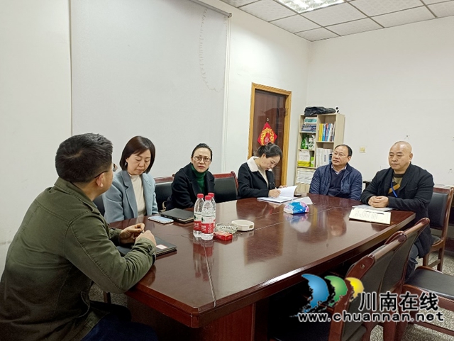 泸州市市场监管局副局长邓玲带队调研龙马潭区小微企业质量管理体系认证提升工作