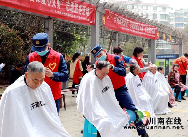 纳溪：爱在三月学雷锋，志愿服务暖人心(图2)