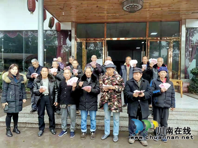 巾帼不让须眉,致富不忘乡邻!——泸州民建会员崔象平的创业故事(图3) 巾帼不让须眉,致富不忘乡邻!——泸州民建会员崔象平的创业故事(图3)