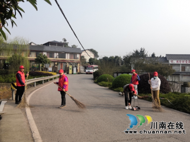 江阳区华阳街道：学雷锋，人人参与美丽乡村建设