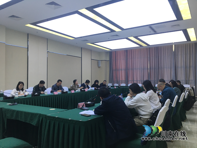 四川省市场监管局到自贸区川南临港片区调研商事制度改革工作