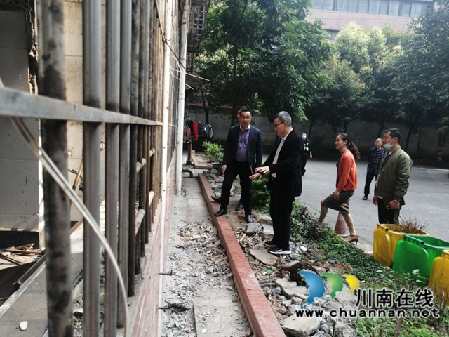 龙马潭区小市街道杜家街社区：人大代表上门倾听民声、解“烦心事”