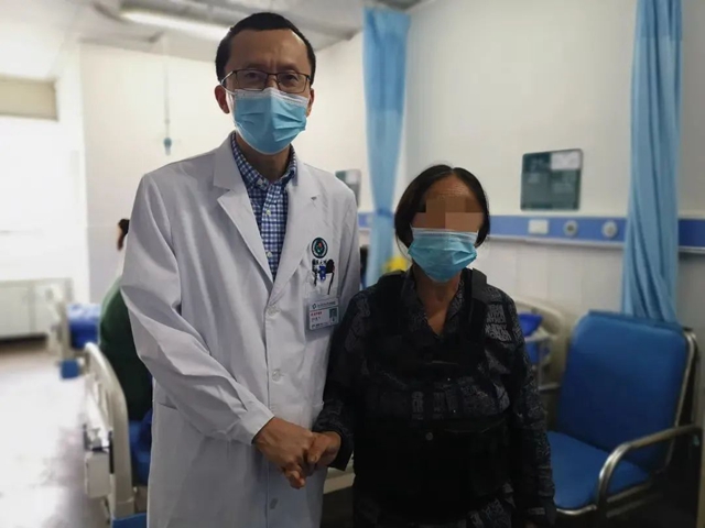 西南医大附院雷飞:行医路上军歌嘹亮(图5) 西南医大附院雷飞:行医路上军歌嘹亮(图5)