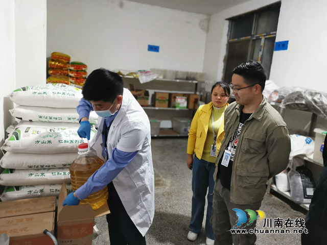 你点我检 江阳区邻玉街道开展学校食品安全快速监测