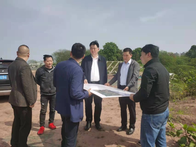 泸州市口岸物流办党组书记、主任李智带队调研现代物流发展重点项目建设