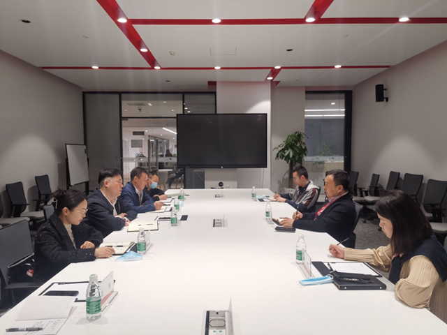 泸州市口岸物流办党组书记、主任李智带队考察京东西南总部和四川顺丰速运公司