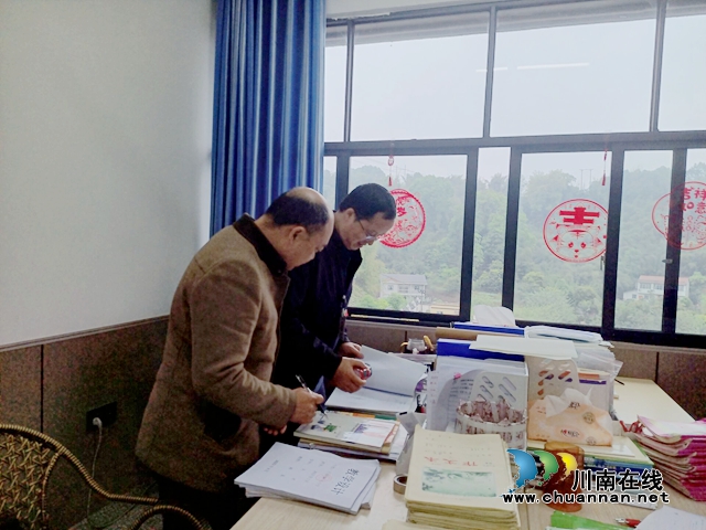 纳溪区天仙镇中心小学开展抓实过程管理活动