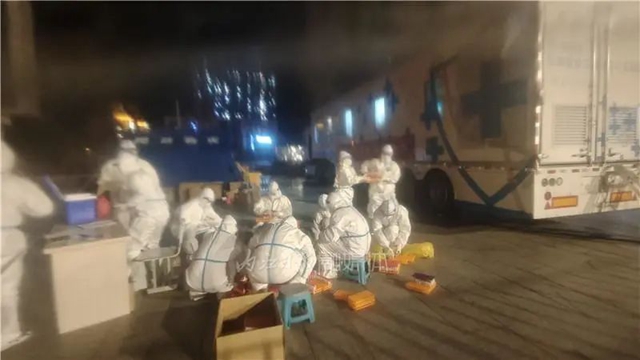 心疼！20名内江儿女援吉抗疫，纷飞大雪中：想吃家乡的牛肉面(图4)