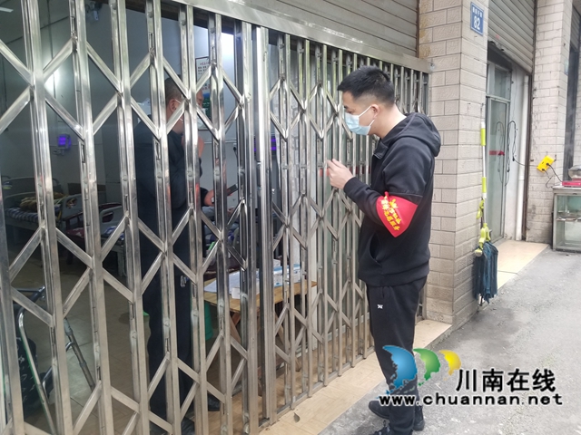 龙马潭区小市街道下大街社区：人大代表“卫”人民，冲锋战“疫”显担当(图2)