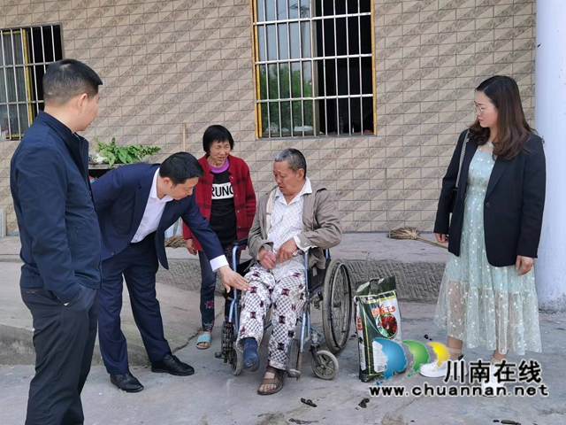 泸县得胜镇:新乡贤扶贫济困显担当(图2) 泸县得胜镇:新乡贤扶贫济困显担当(图2)