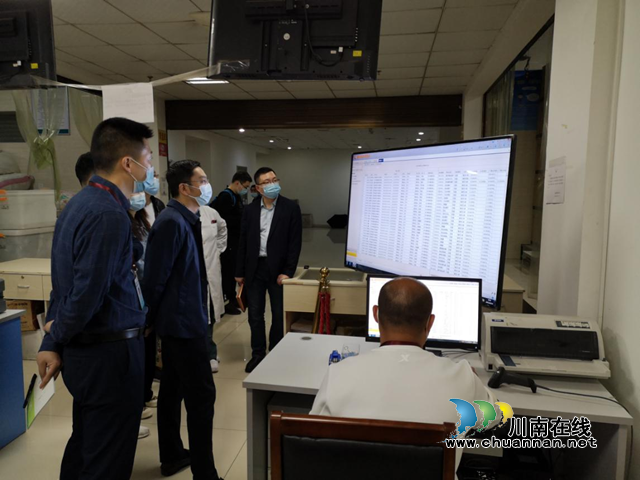 泸州市市场监管局调研医疗机构医疗器械管理信息化工作