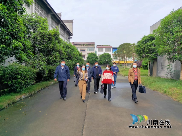 合江县应急管理局：聘请专家上门为企业“把脉”安全开“药方”