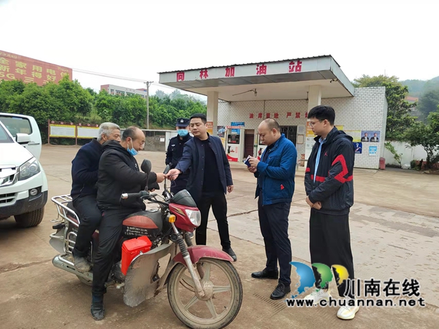 叙永县向林镇：打击治理“黑校车” 杜绝隐患保安全