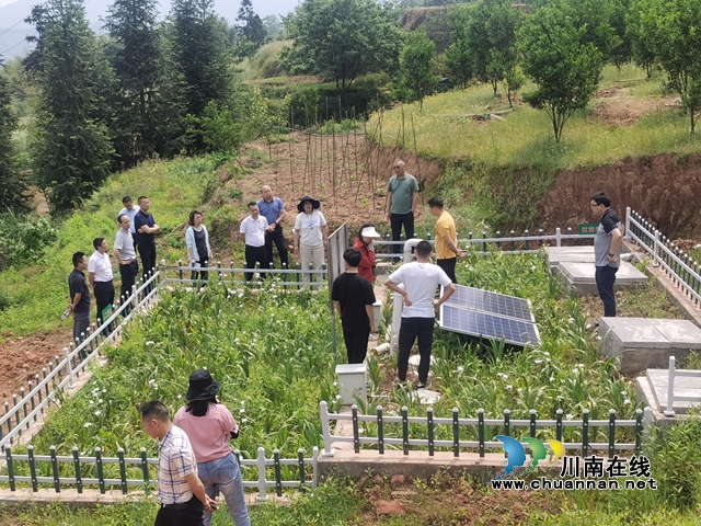 四川省农业农村厅赴叙永县向林镇核查污水处理设施千村示范工程