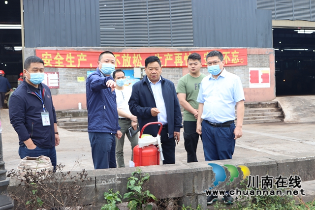 泸州市市场监管局到泸县开展五一节前安全检查