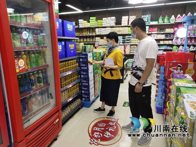 四川省国家食品安全城市创建检查组到泸县云龙督查创建工作