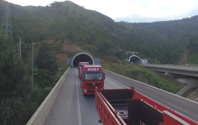 卡车3.jpg