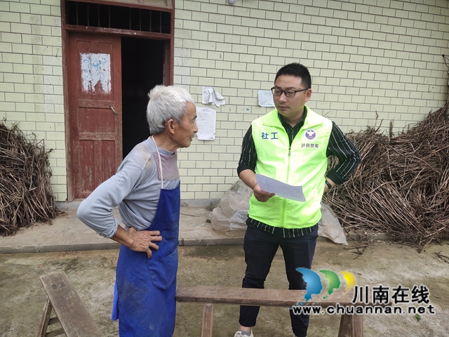 泸县立石镇开展禁毒宣传进万家主题活动 