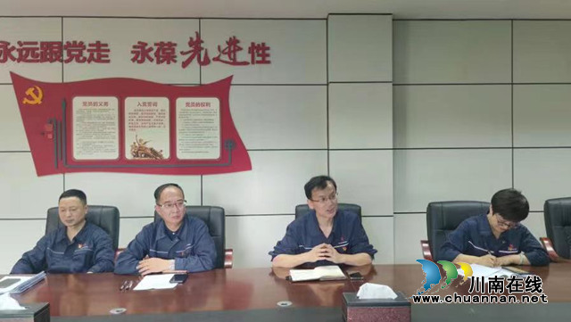 四川新火炬：薪火相传铸师魂，榜样精神一脉承！