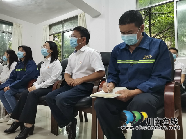 旁听观摩人员（曾佐然摄）.jpg