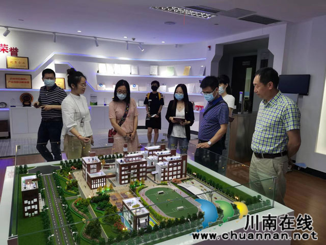 民盟泸县基层委员会调研“成渝地区双城经济圈建设”