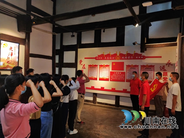 纳溪区法院：参观红色教育基地，汲取不朽革命精神